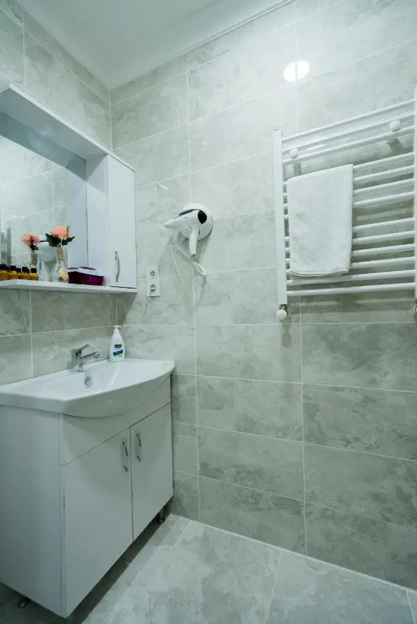 ATAM HOTEL