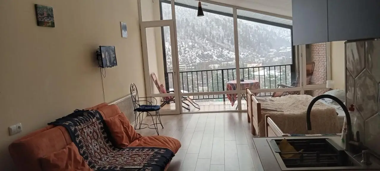 Tamara's apartment