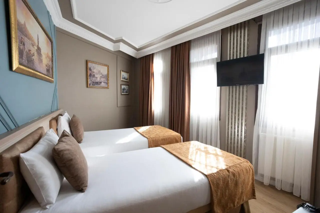 Tashkonak Studio Suites