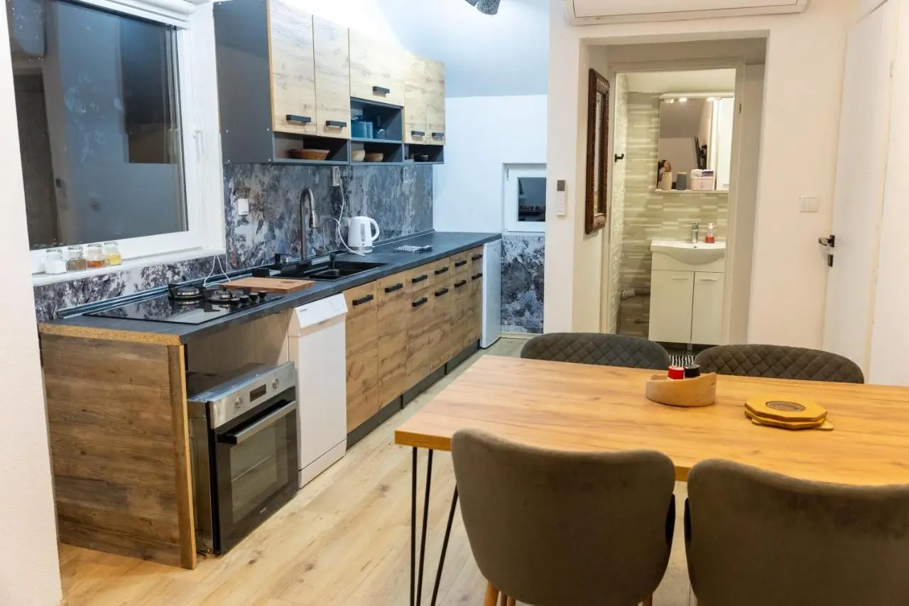 Guest House Lejla 2