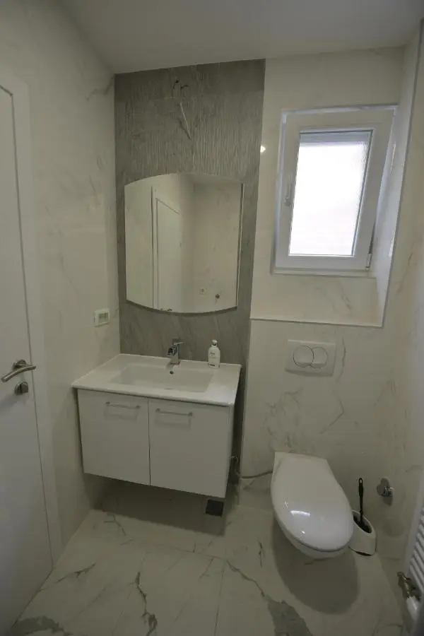 Villa Flower with Free Onsite Parking