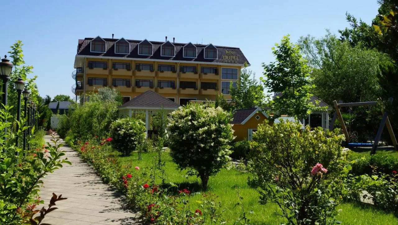 River Side Hotel