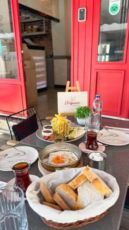 Elegance House Hotel