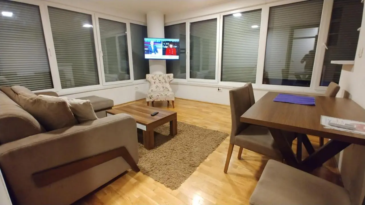 Apartments Leon