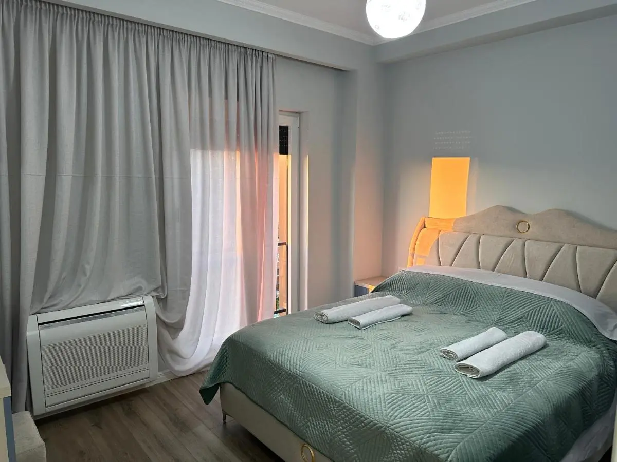 Spacious 2-Bedroom Apartment Near Center