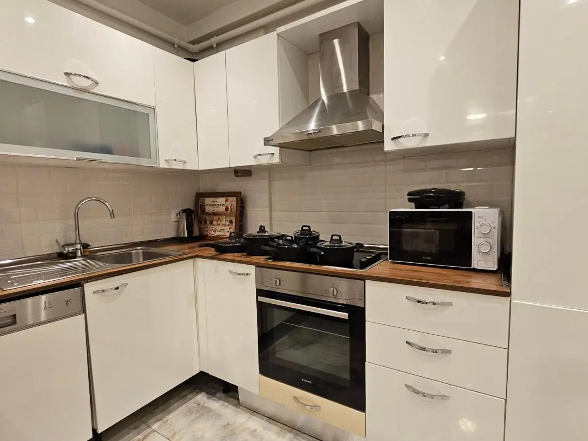 PERFECT RESİDENCE TAKSİM, 2 BEDROOM, POOL, Gym, Sauna