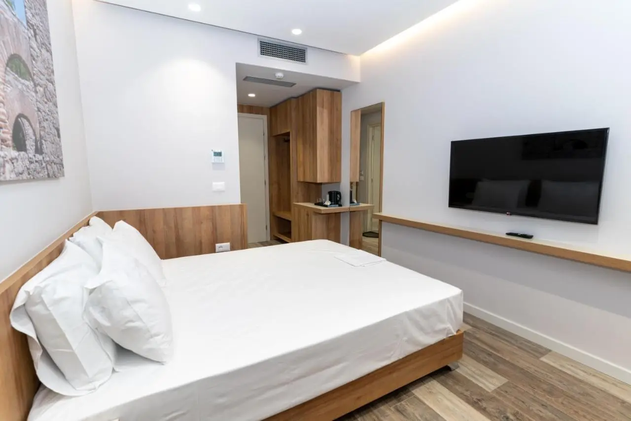 Titania Hotel