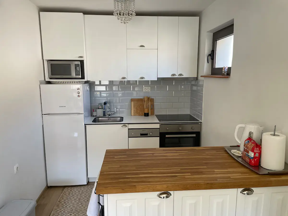 Olympic Silver Apt/ Free parking/ Garden/ Grill