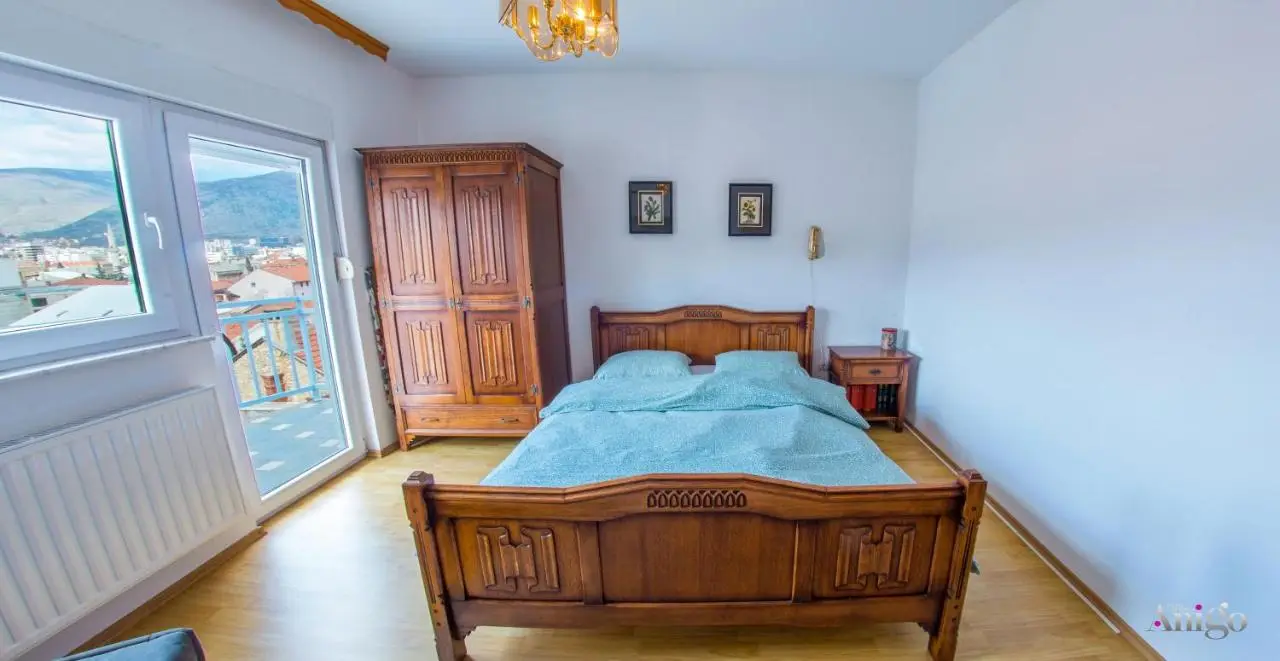 Apartment Ado