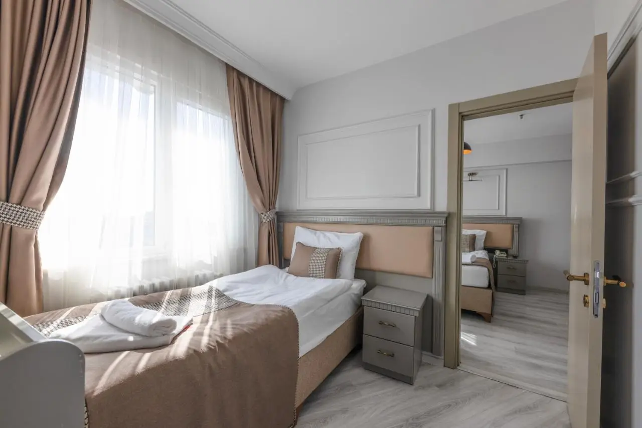 Kuran Hotel International