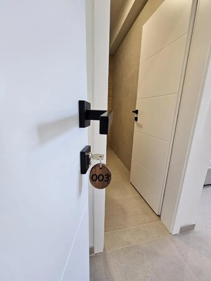 Apartmani Leženić M