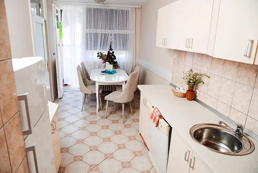 Apartment Mir