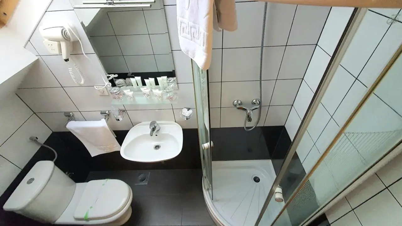 Deluxe Nortel Hotel