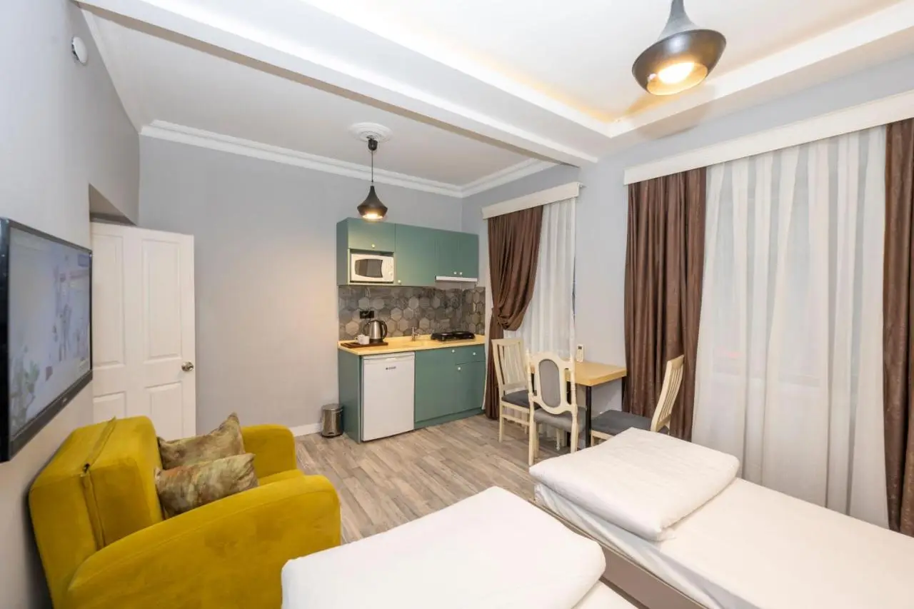 Cirrus Suites