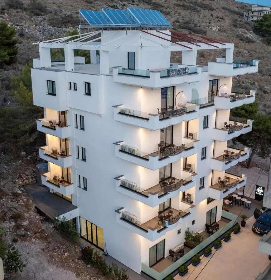 Arrei Hotel
