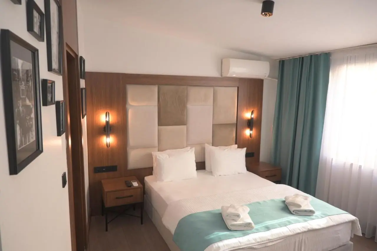 Isle Hotel