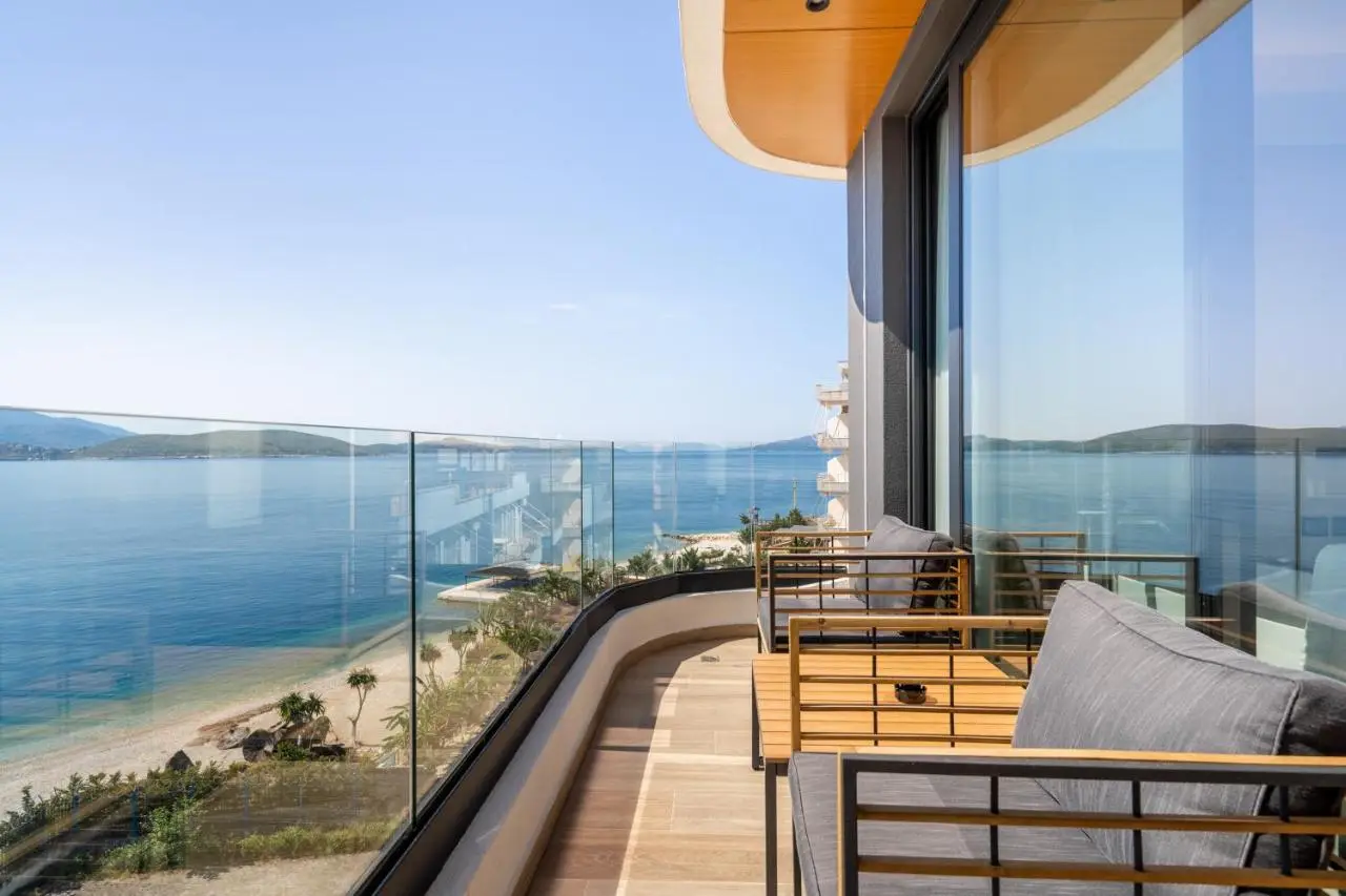 AlYACHT Premium Hotel