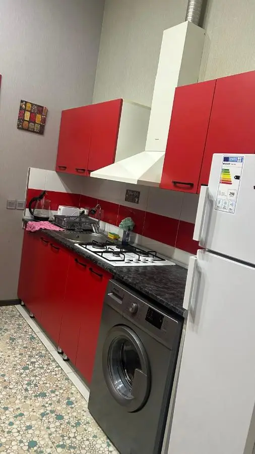 Large and central apartment in the heart of Baku, close to Icheri Sheher Metro station and the Fountain Square