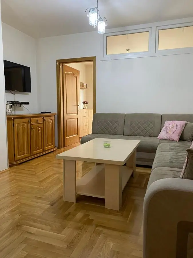 Ejna Apartment