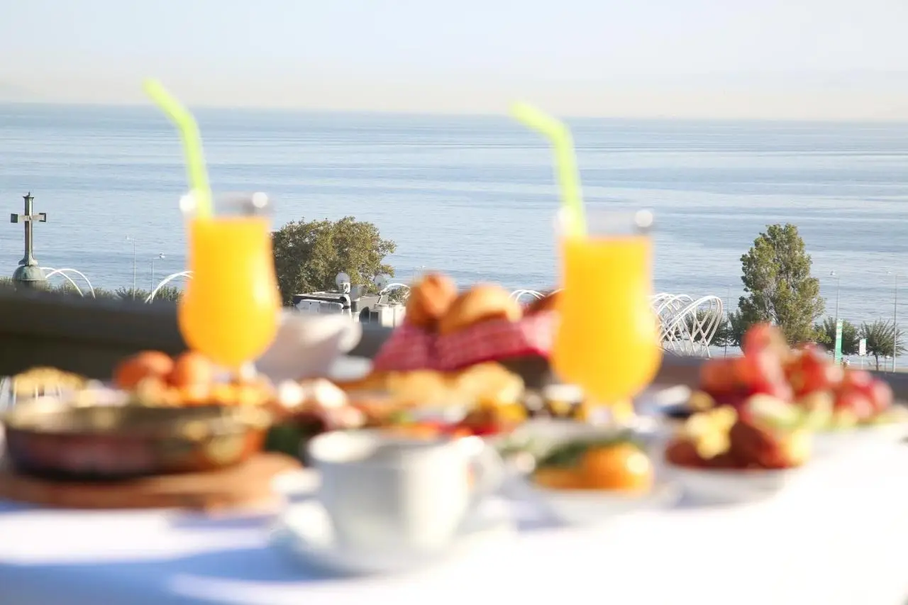 HOTEL BRONTE