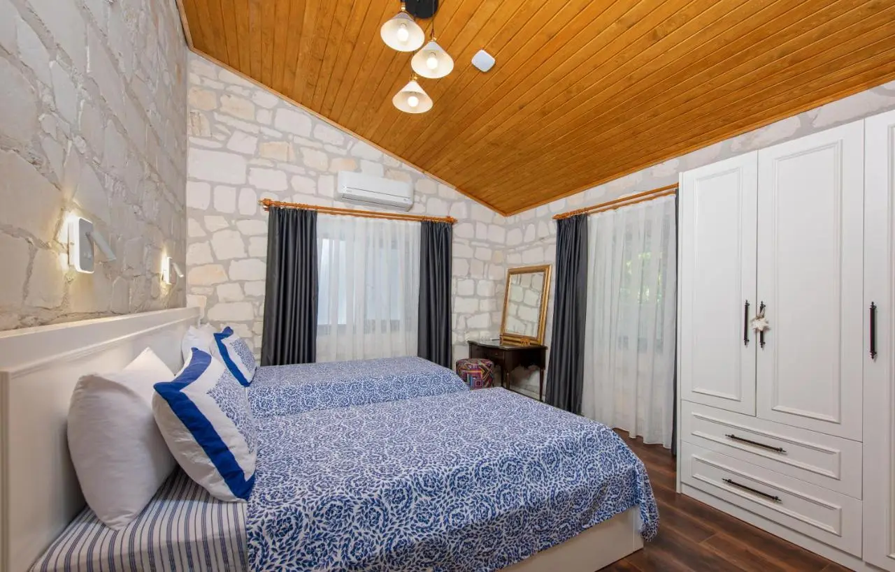 Yusalis Garden Hotel