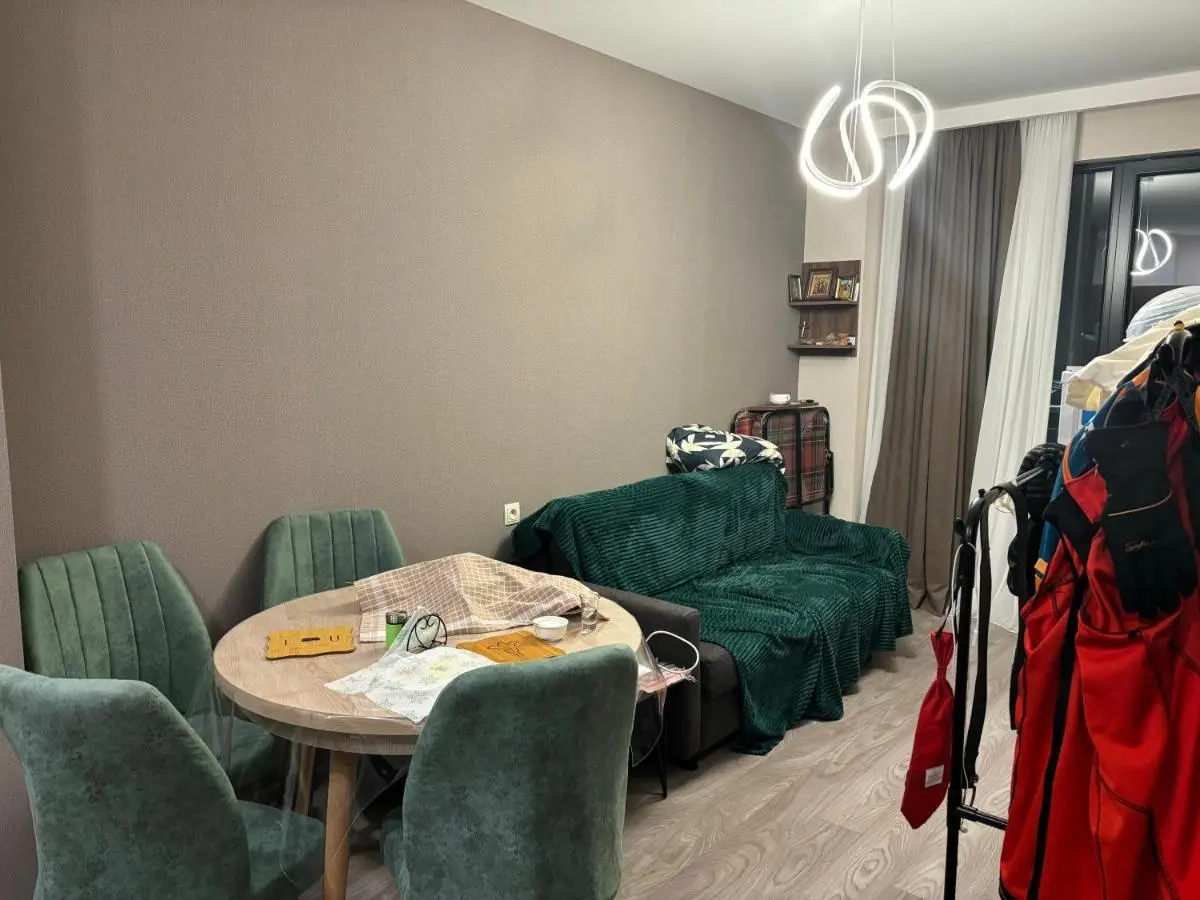 Crystal loft A104