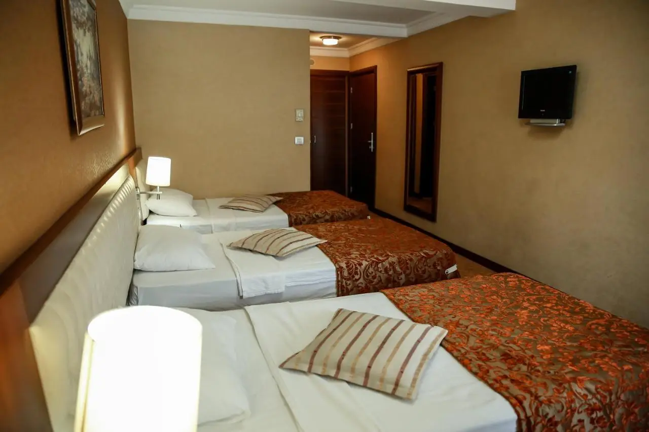 Yuksel Hotel
