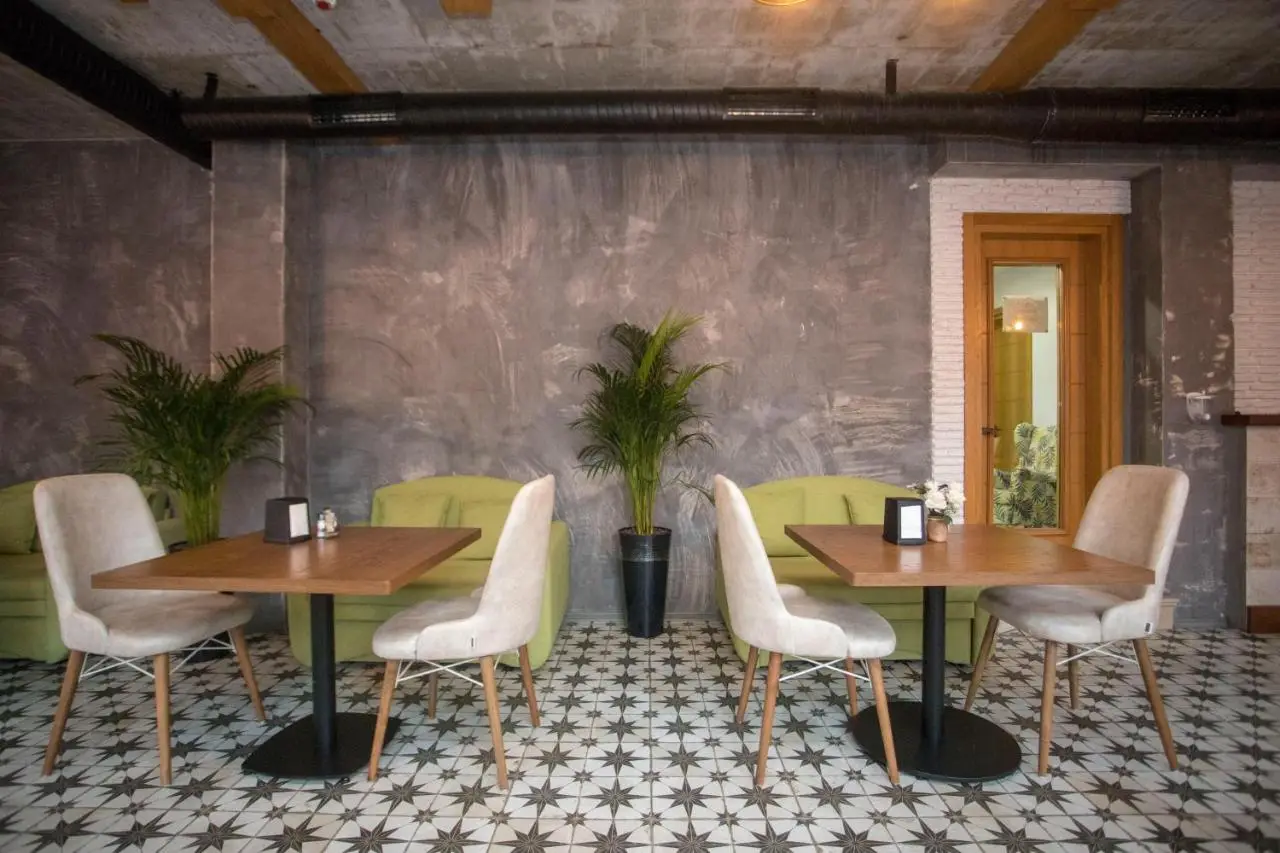 Hotel London