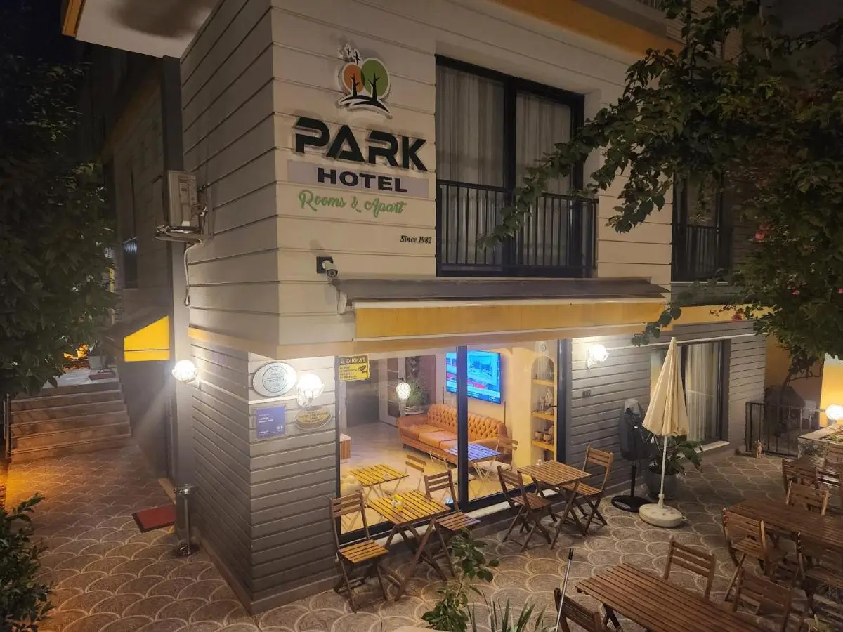 Park Hotel Rooms & Apart