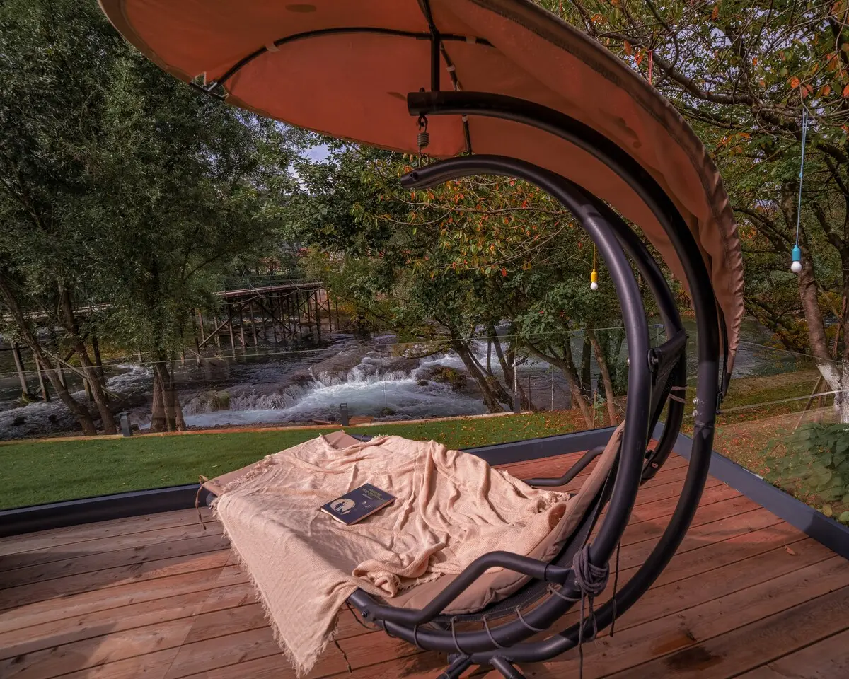 Beautiful accommodation located on the waterfall of the Una River