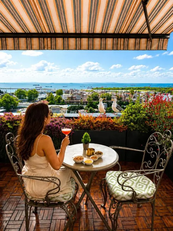 Lunet Old City Hotel