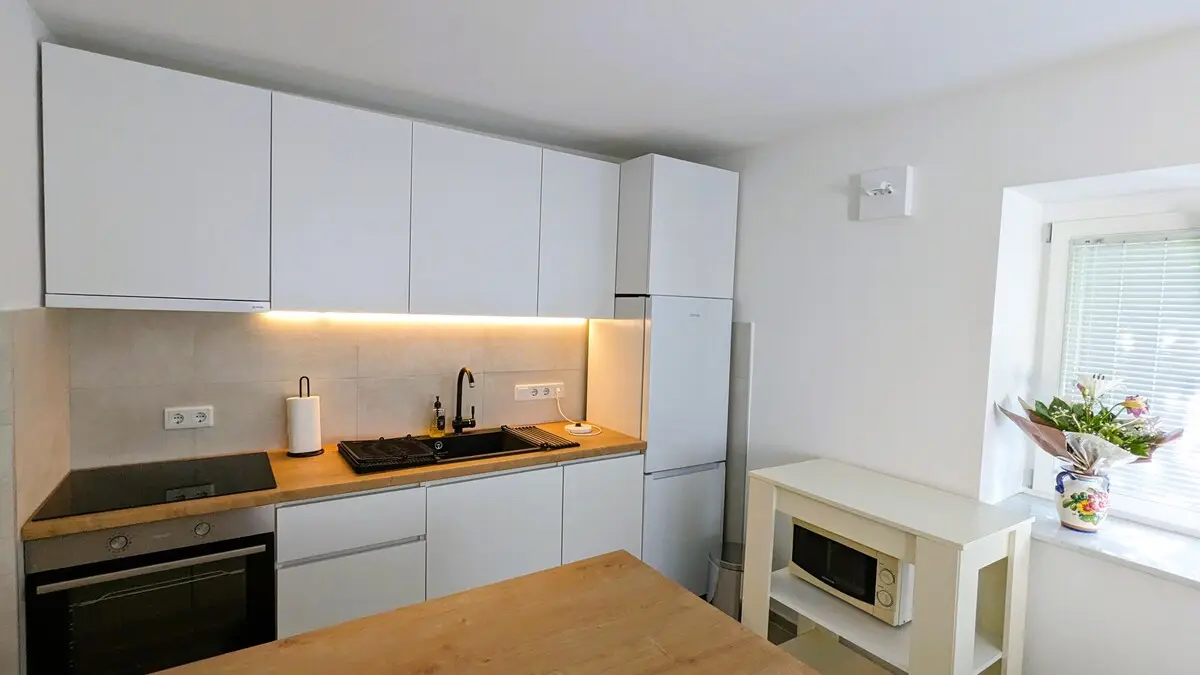 Simple Apartment Near City Center