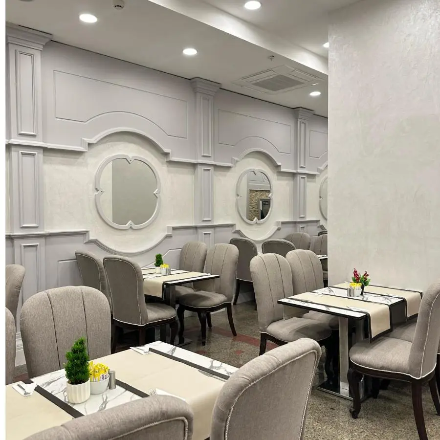 Hotel Sapphire