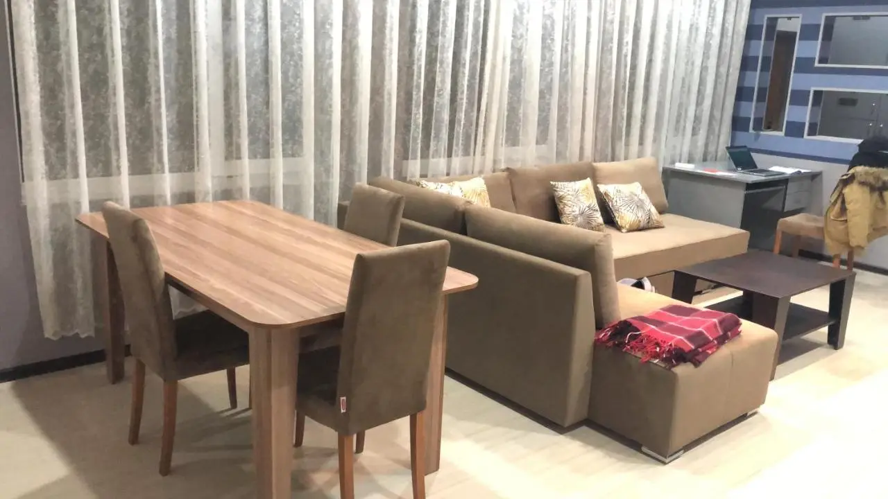 Large and central apartment in the heart of Baku, close to Icheri Sheher Metro station and the Fountain Square
