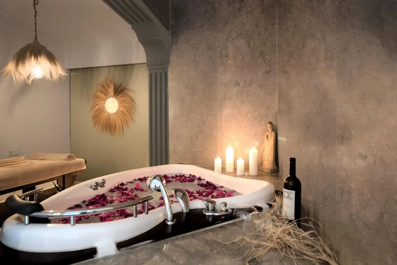 Liman Hotel Gümüslük - Adult Only