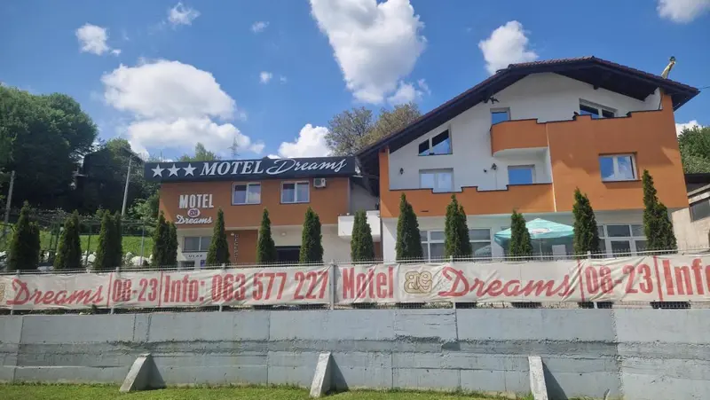 Motel Dreams