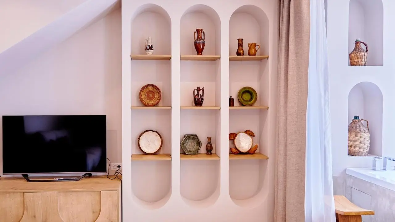 Azar Luxury Suites