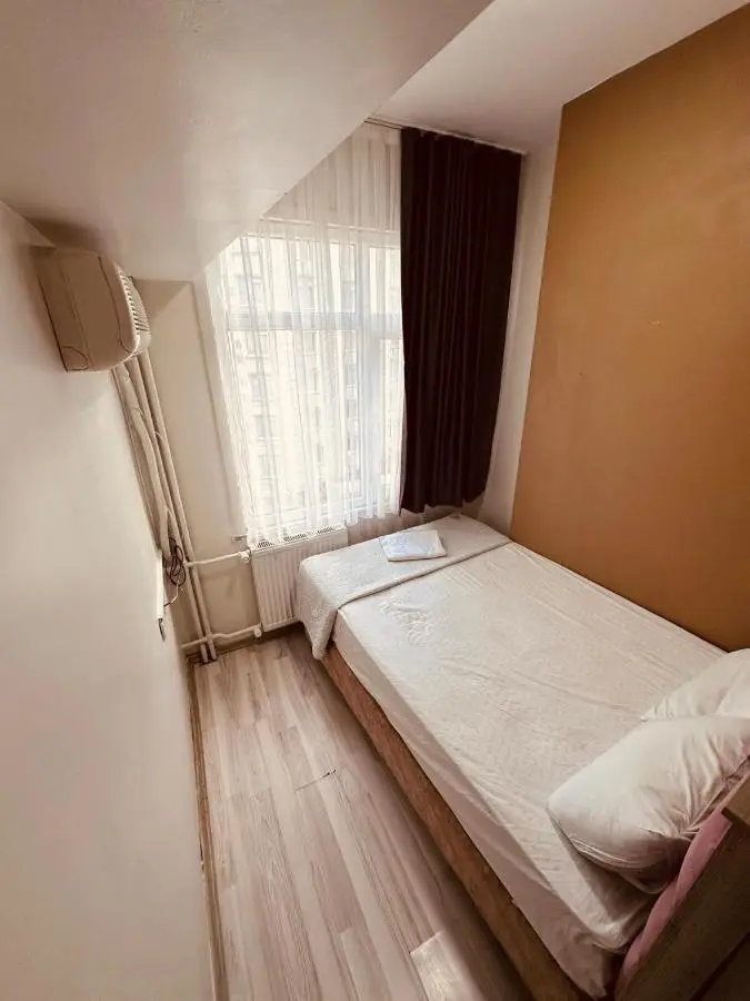 Sera Hotel
