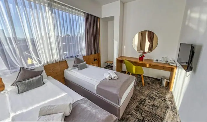 Orange Hotel