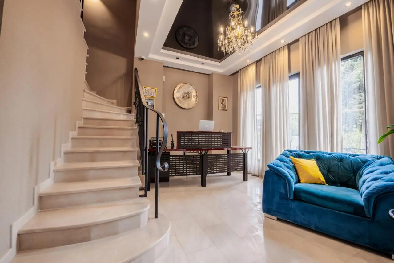 Golden Boutique Hotel