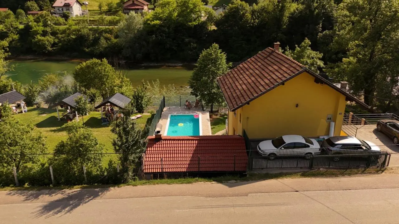 Holiday Homer Vila na Obali Vrbasa