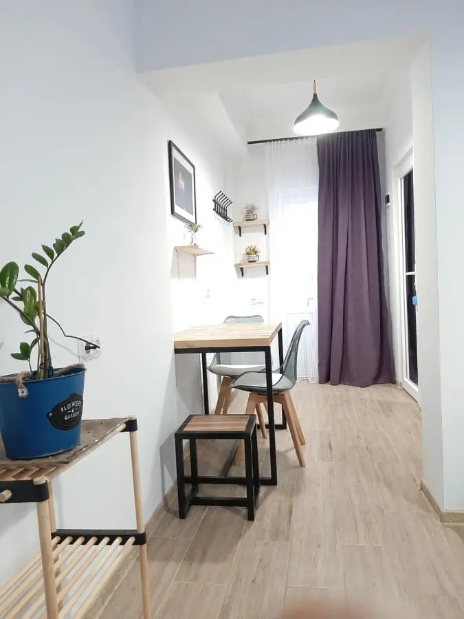 Style Apartment with Courtyard