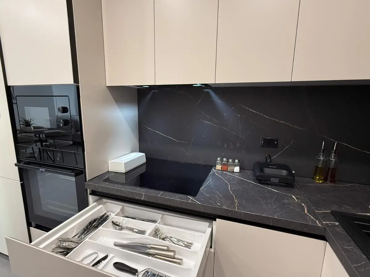 Sea Crest Apartments