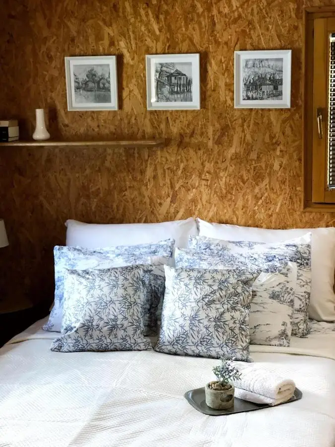 House on piles, Una river 'Apartman Una'