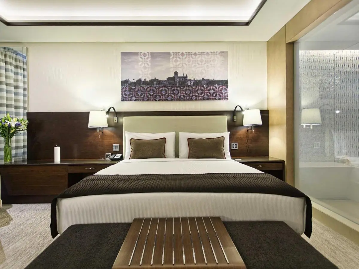 Fairmont Baku, Flame Towers