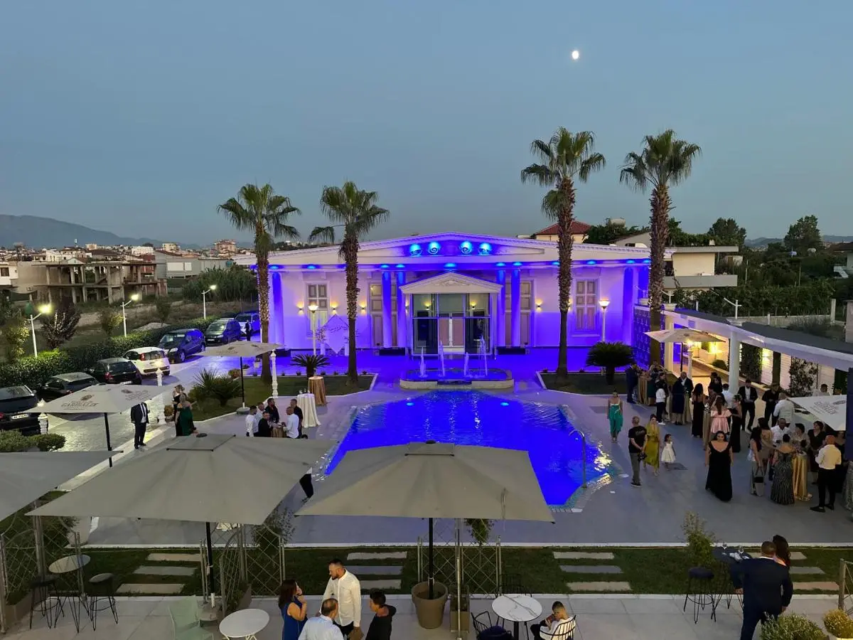 Hotel Colis