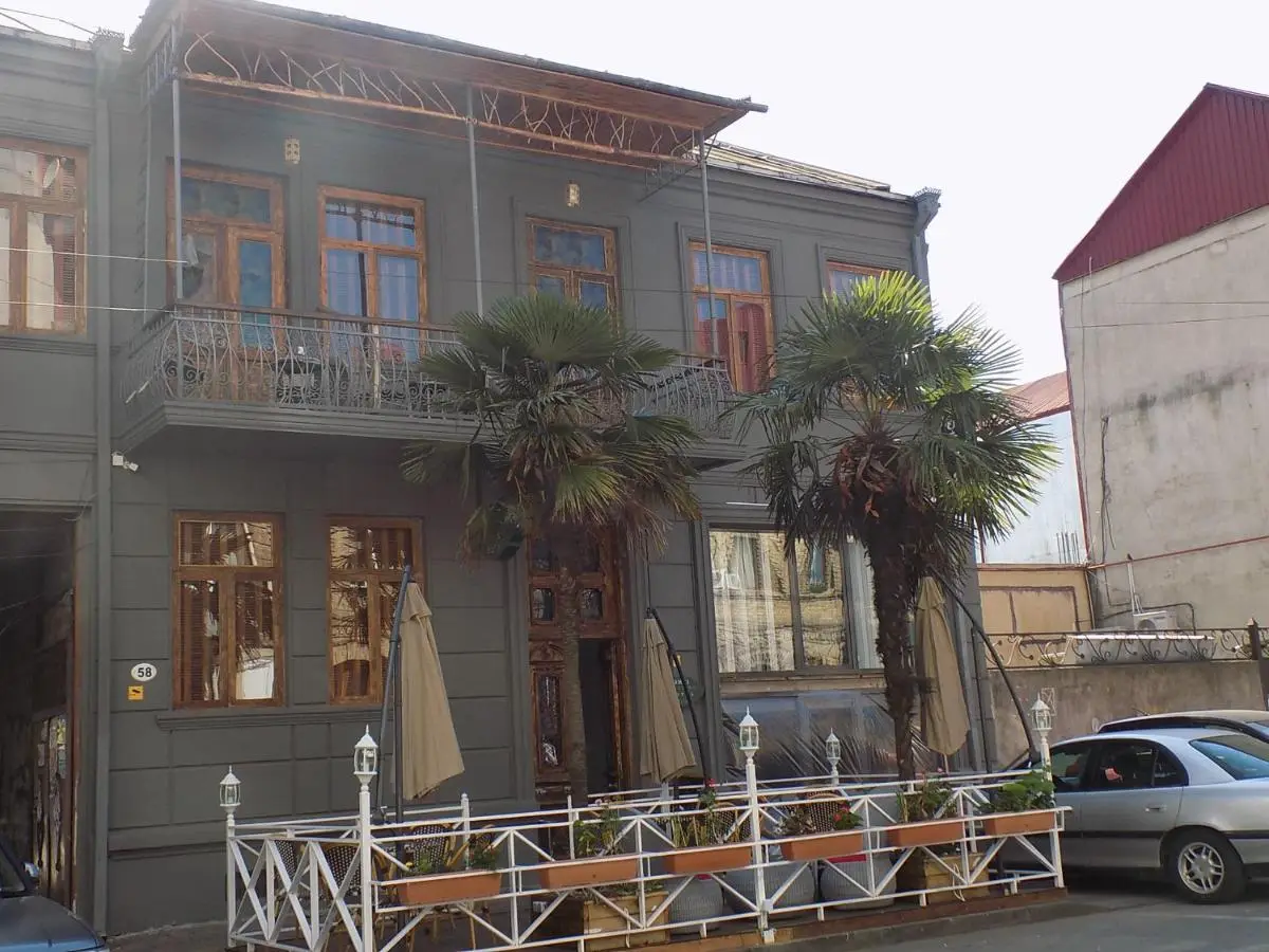 Palm Hotel