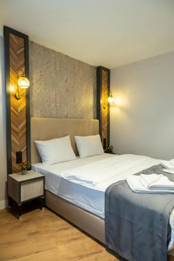 Linda Port Hotel