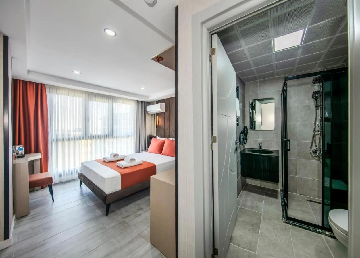 The Golden Park Hotel