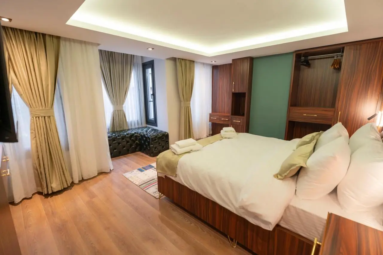 THE MUA LUXURY HOMEs